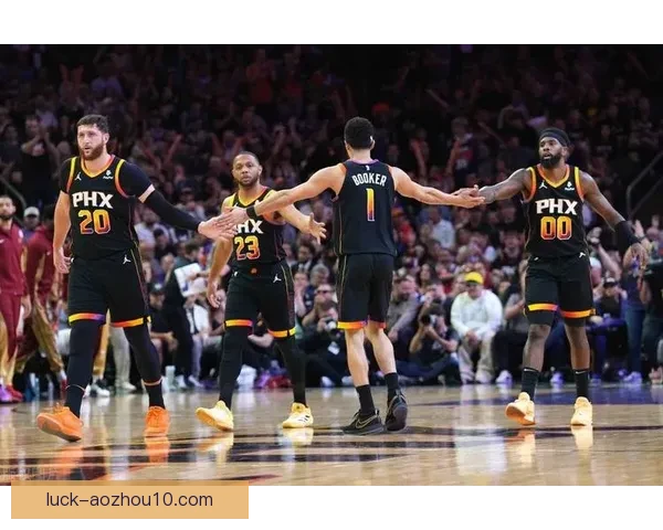 菲尼克斯太阳惜败芝加哥公牛终场失利两分比分接近精彩对决